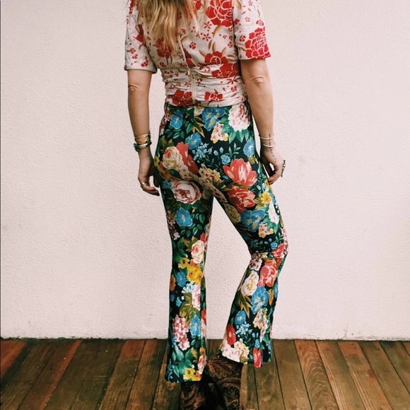 The Janis Bells-Rose Garden - Picture 5 of 7